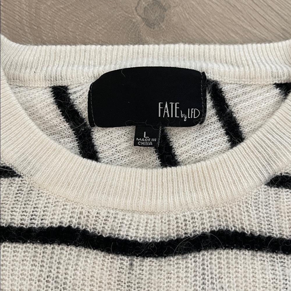 Bundle sweaters - Picture 9 of 9